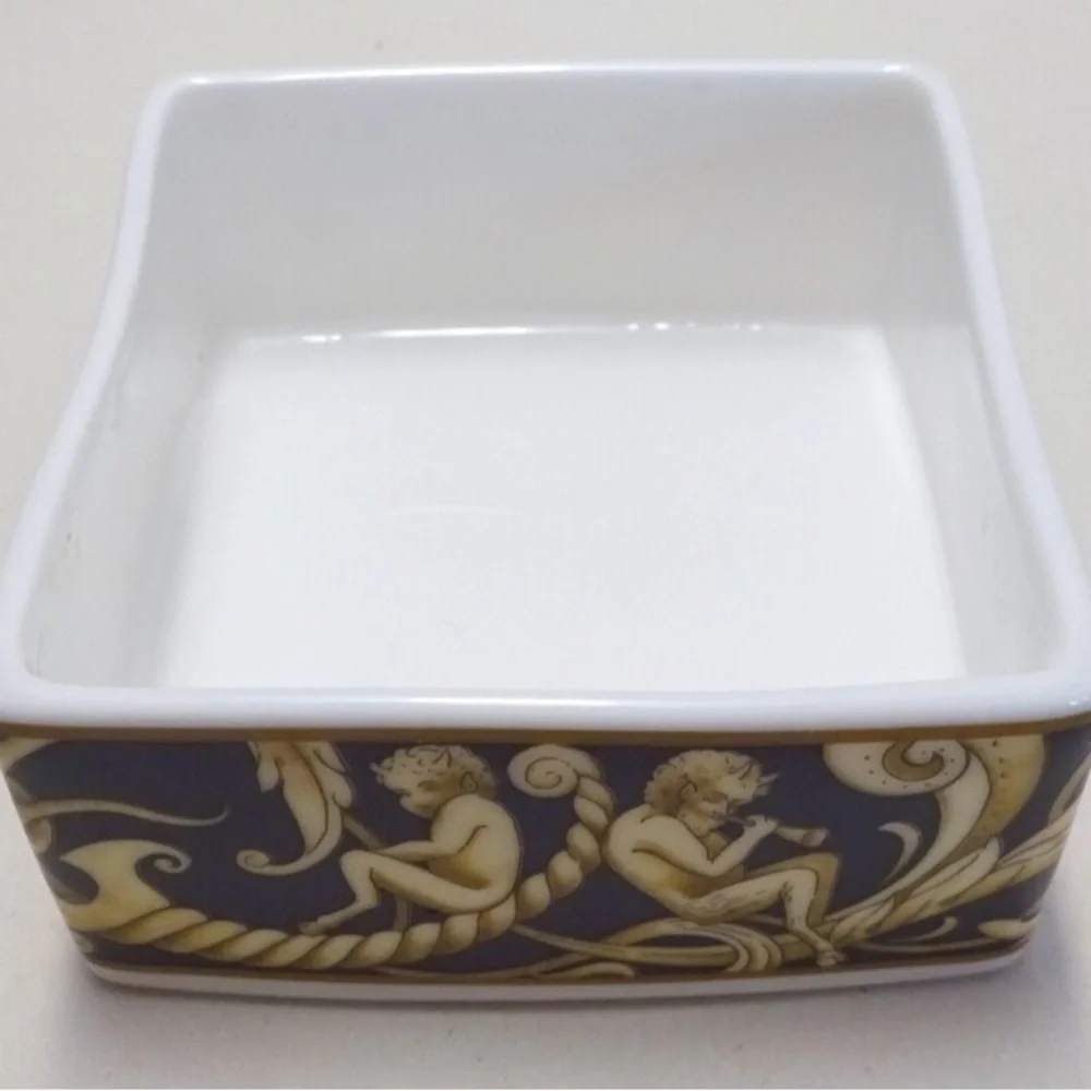 Vintage 1995 Wedgwood Cornucopia Hampton Square Box